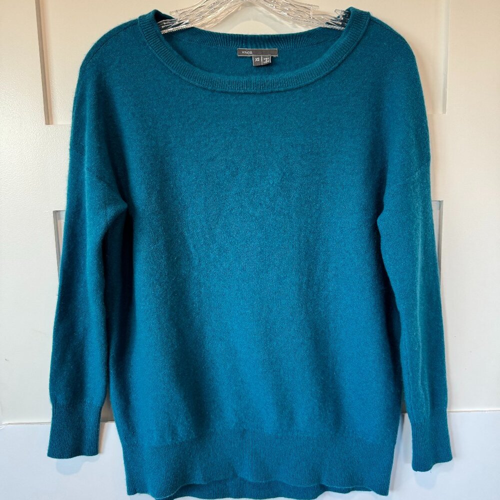 Vince 100% cashmere sweater XS